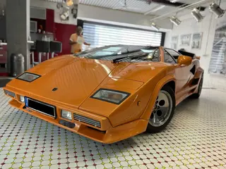 Oldtimer wertgutachten lamborghini countach frontansicht schraeg