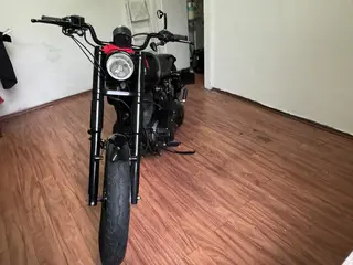 Motorrad gutachten harley davidson dyna frontansicht